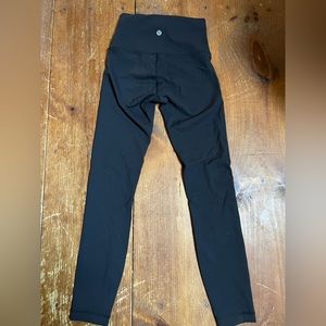 Lululemon size 2 adjustable leggings